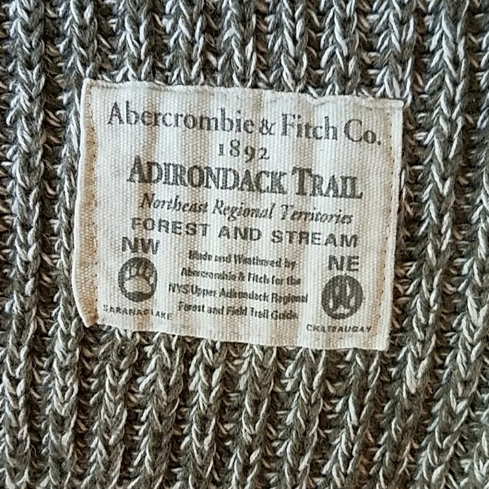 Abercrombie and Fitch The Big Sweater  vest - Picture 3 of 7